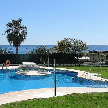 Apartment Banana Beachfront Marbella