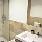 Banana Beachfront Апартаменты Марбелья