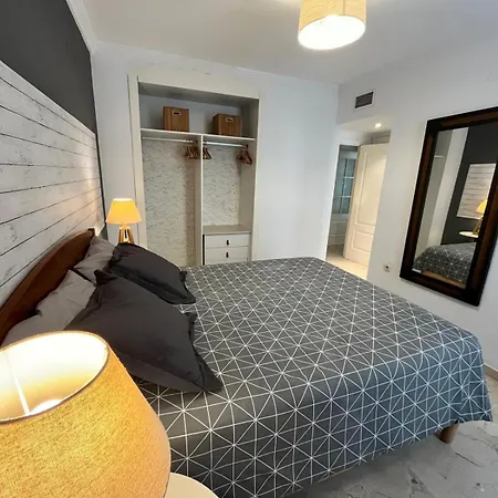 Апартаменты Banana Beachfront *