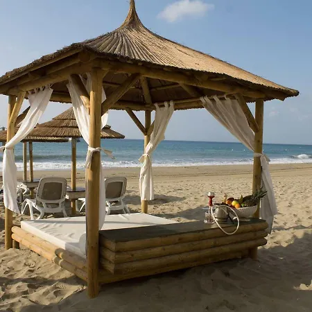 Banana 1a Linea De Playa Marbella